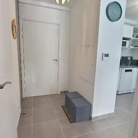 With Swimming Pool Appartement Sérignan